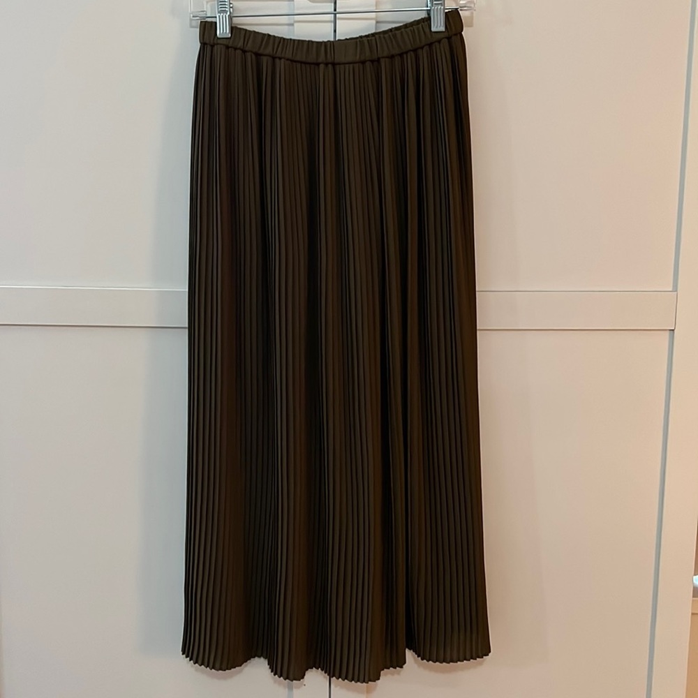 Elastic waist chiffon pleated midi